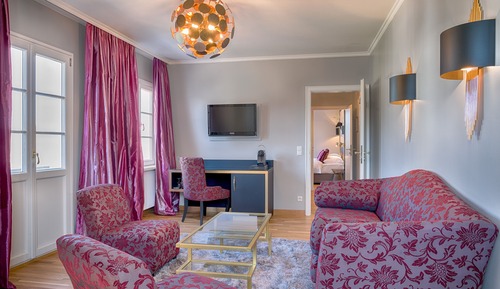 Junior Suite (Deluxe)