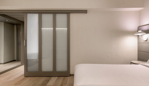 Standard Plus Room, 1 King Bed
