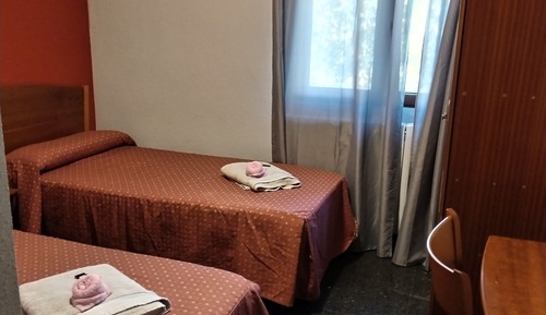 Basic Double or Twin Room, Hill View