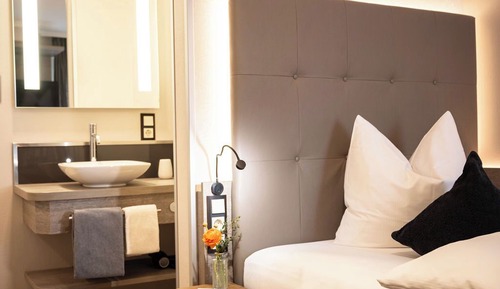 Classic Single Room