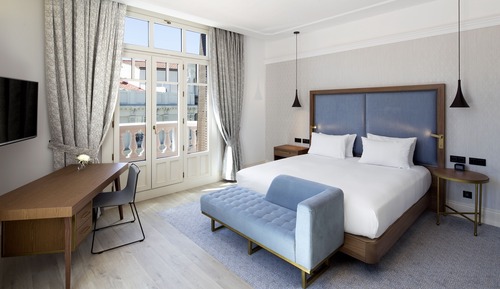 Superior Room, 1 King Bed, Terrace