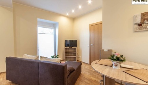 Standard Apartment (4-12-Va)