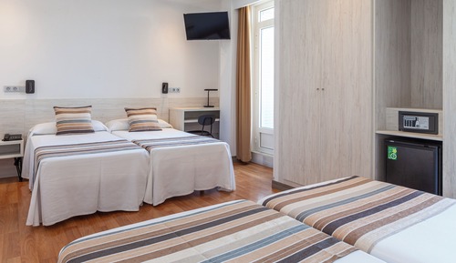 Standard Quadruple Room