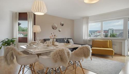 Two-Bedroom Deluxe Apartment with Balcony