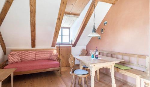 Superior One-Bedroom Apartment with Balcony