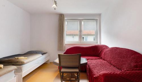 Apartment with Shower