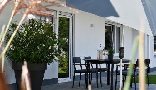 Two-Bedroom Deluxe Apartment with Garden View