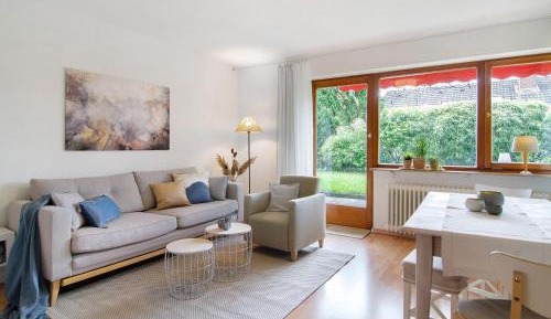 Two-Bedroom Deluxe Apartment with Garden View