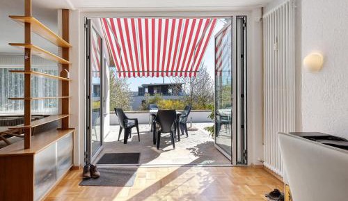 Two-Bedroom Deluxe Apartment with Garden View
