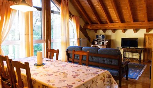 Two-Bedroom Deluxe Apartment with Garden View