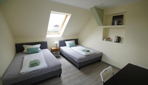 Standard Twin Room with Shared Bathroom