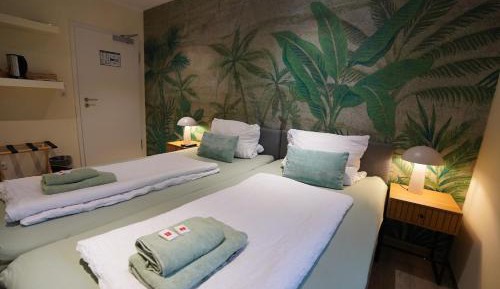 Standard Twin Room with Shared Bathroom