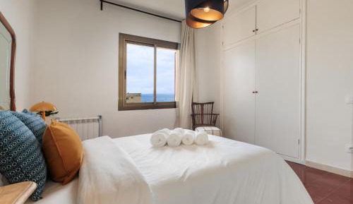 Three-Bedroom Apartment with Sea View