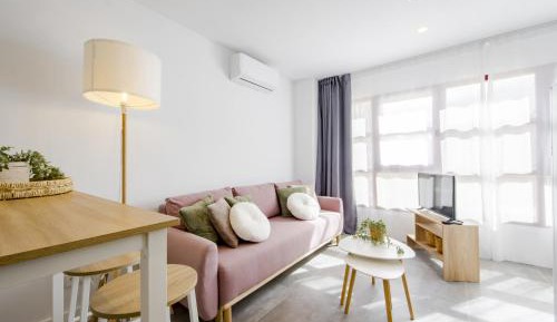 Studio with Sofa Bed