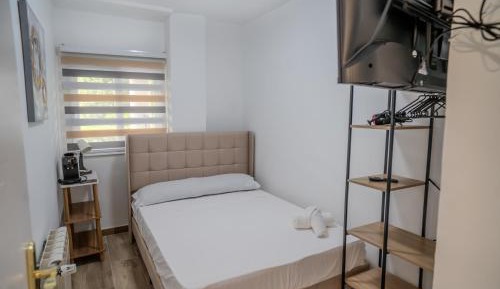 Standard Double Room with Shared Bathroom