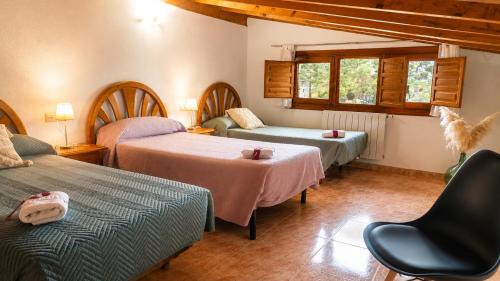 Basic Triple Room with Shared Bathroom