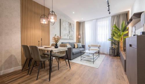 Two-Bedroom Deluxe Apartment