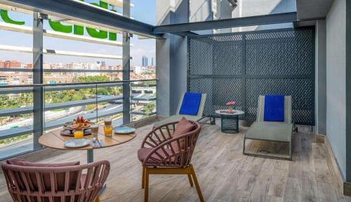 Deluxe Double Room with Terrace