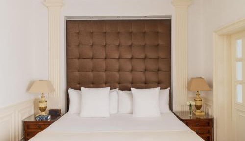 Deluxe Junior Suite Red Level