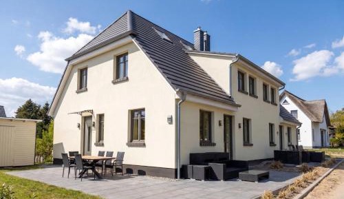 Three-Bedroom Vacation Home 
