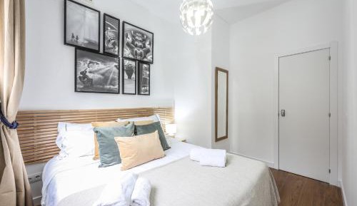 Double Room with Shared Bathroom