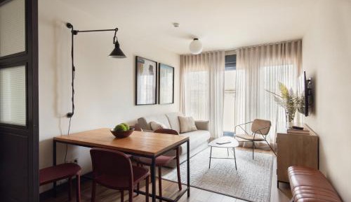 One-Bedroom Apartment