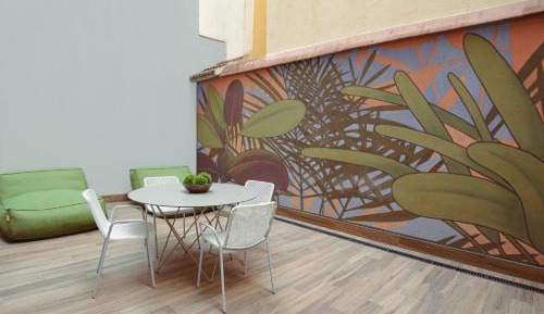 One-Bedroom Apartment with Terrace