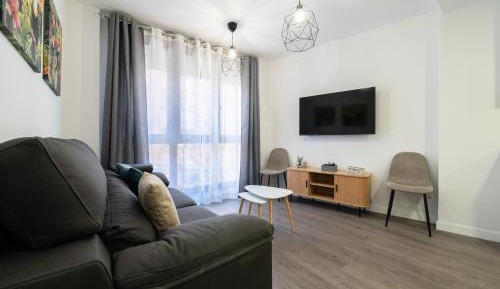 Two-Bedroom Apartment (2 bathrooms)