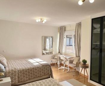 Superior One-Bedroom Apartment