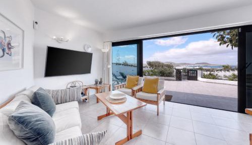 Apartment with Sea View