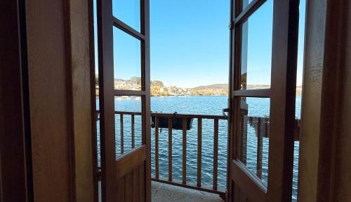 Two-Bedroom Apartment with Balcony and Sea View
