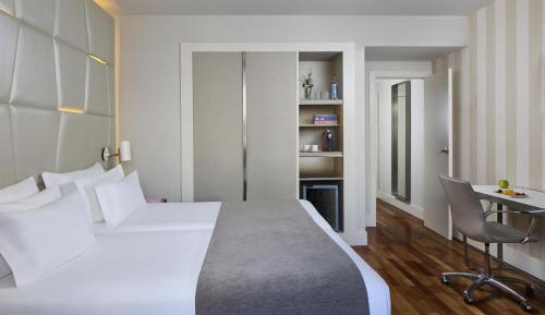 Superior Double or Twin XL Room