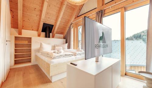 Three-Bedroom Chalet with Sauna 2