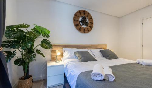 Double or Twin Room with Shared Bathroom