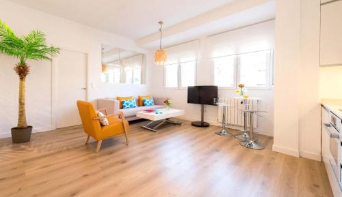 3 Bedrooms Apartment