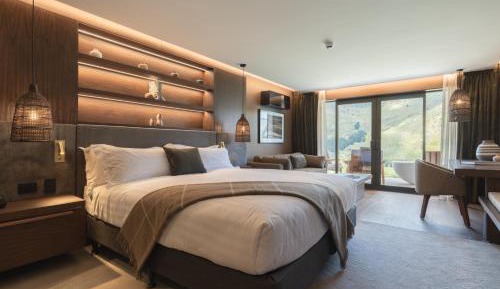 Shotover River View Room