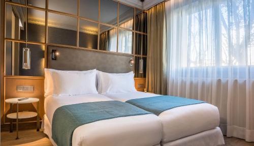 Deluxe Double or Twin Room