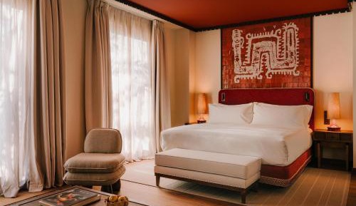 King Room - Santa Cruz with Spa Access