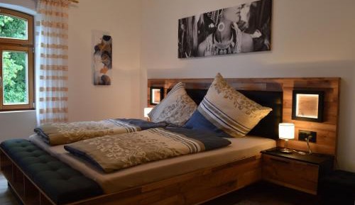 Double Room with Shared Bathroom