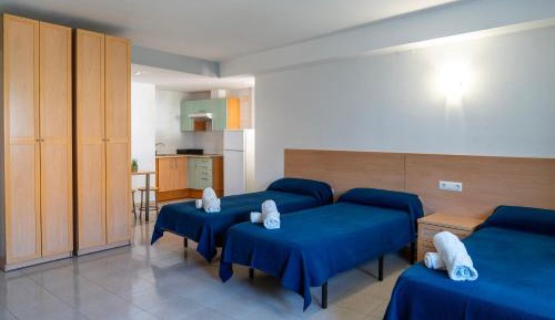 Apartment (3 Adults)