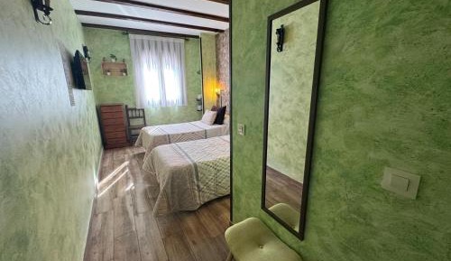 Twin Room with Private Bathroom