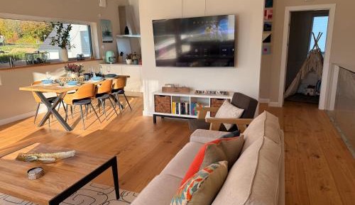 Three-Bedroom Vacation Home 