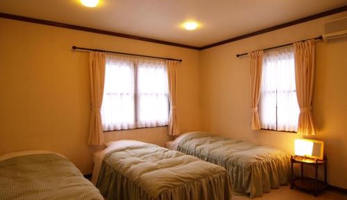 Triple Room with Shared Toilet