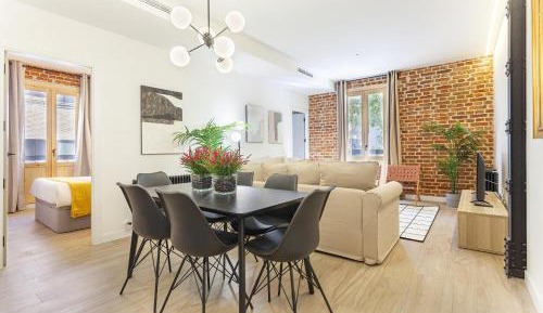 Three-Bedroom Standard Apartment