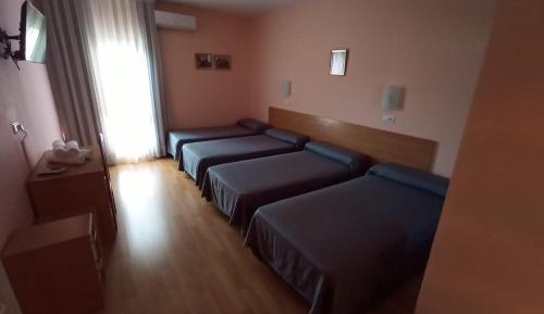 Economy Quadruple Room