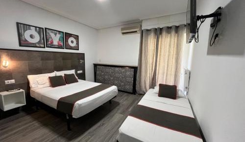 Triple Room
