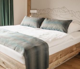 Two-Bedroom Apartment with Mountain View