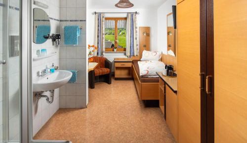 Single Room with Shower