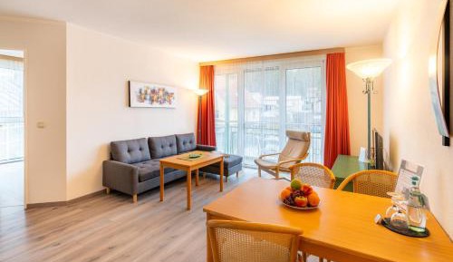 One-Bedroom Apartment with Balcony