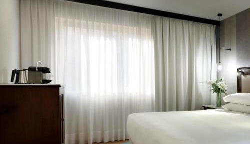 Regency Exclusive Suite with Club Access